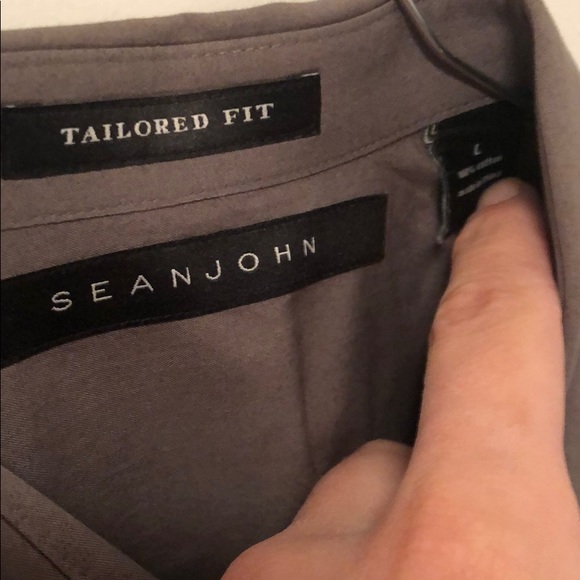 Sean John tailored fit button up shirt - Picture 3 of 3